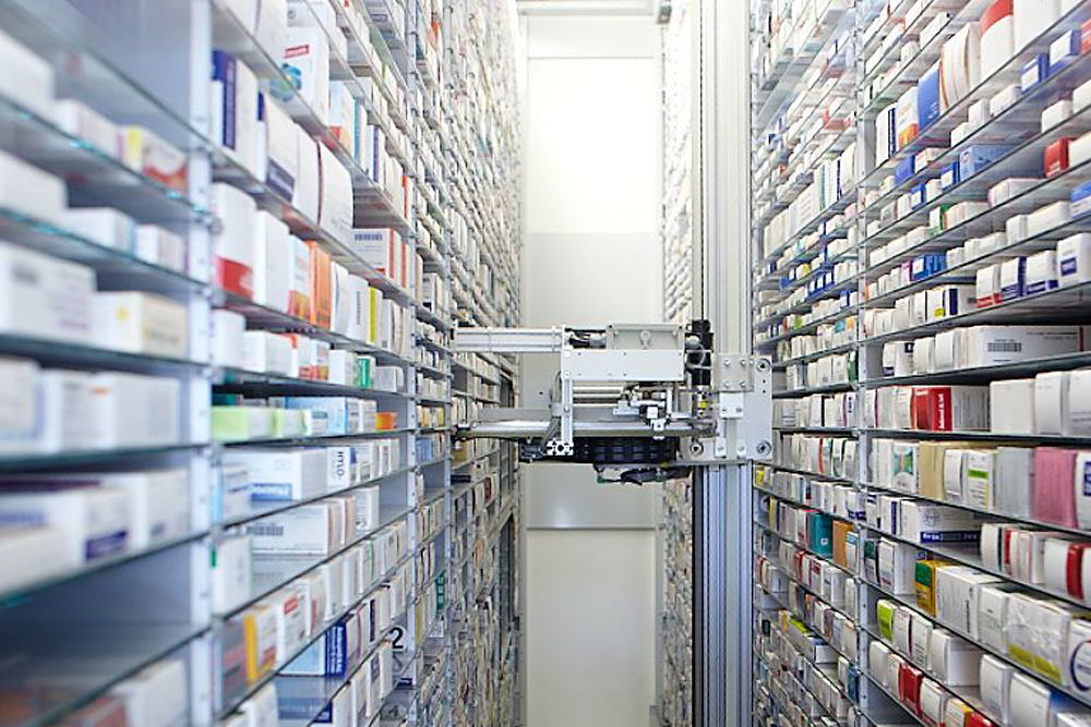 insterior del robot de farmacia Apostore cube