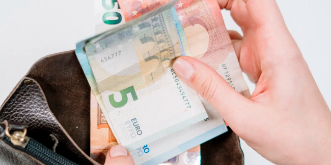 imagen de dinero para ilustroar el articulo cashprotect la solucion integral para una gestion del dinero efectiva