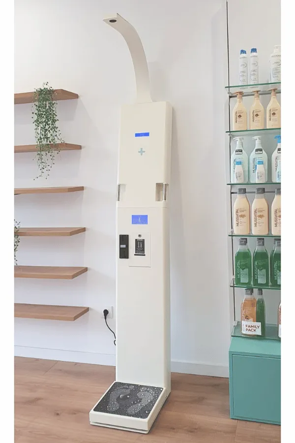 imagen de la báscula expopeso básic en una farmacia